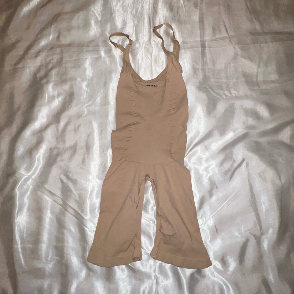 Skims shapewear